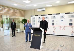 İlham Əliyev “AzərEnerji” Açıq Səhmdar Cəmiyyətinin 110/35/10 kV-luq “Yevlax” qovşaq yarımstansiyasının, Regional Təlim-Tədris və Laboratoriya Mərkəzinin açılışında iştirak edib